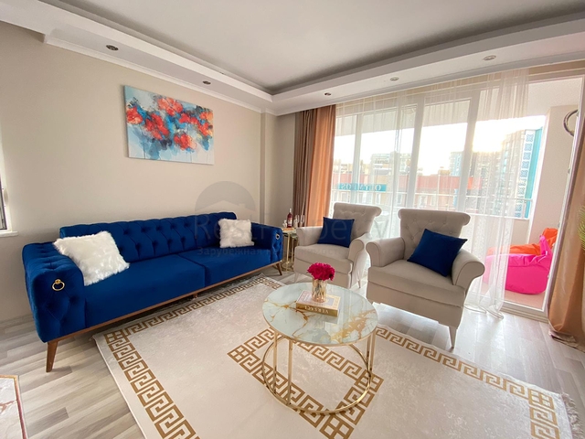 Уютная трехкомнатная квартира с мебелью