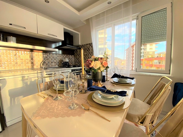 Уютная трехкомнатная квартира с мебелью