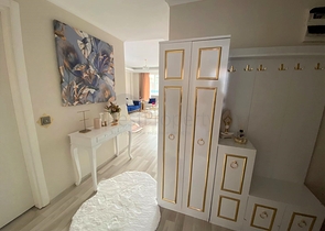 Уютная трехкомнатная квартира с мебелью