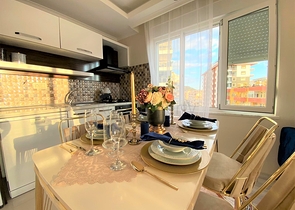 Уютная трехкомнатная квартира с мебелью