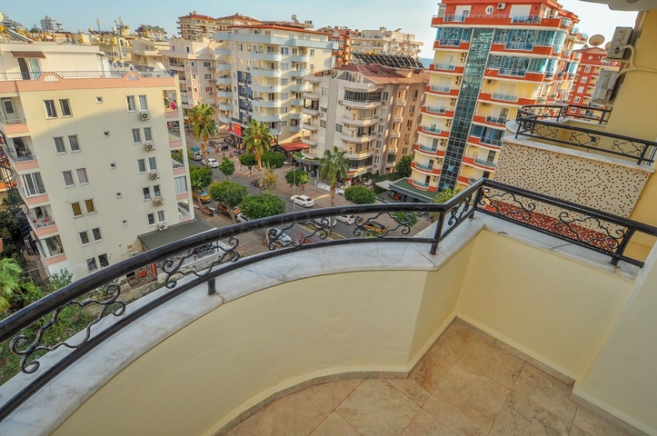 Меблированная квартира планировки 3+1