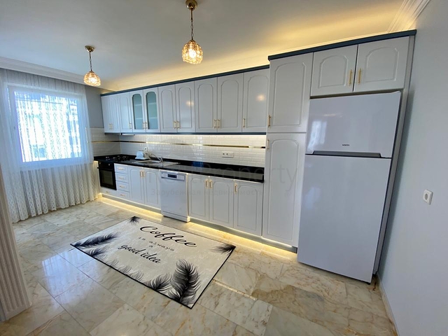 Меблированная квартира планировки 2+1 в районе Махмутлар