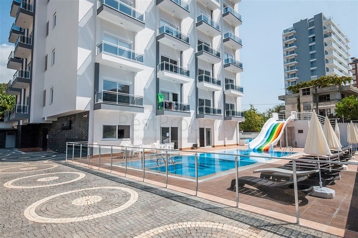 Меблированная квартира планировки 1+1 в 15 минутах от моря