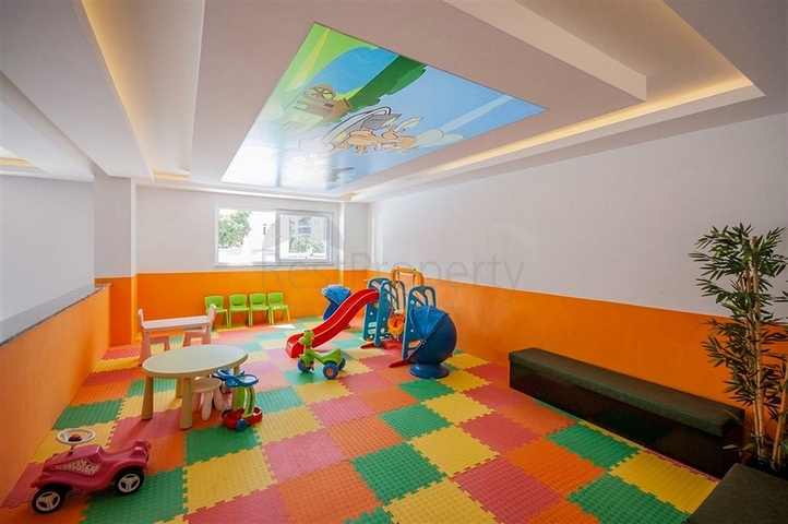 Меблированная квартира планировки 1+1 в 15 минутах от моря