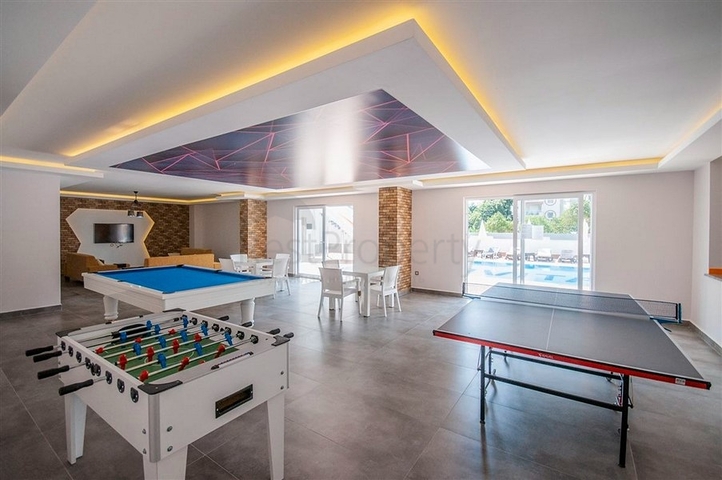 Меблированная квартира планировки 1+1 в 15 минутах от моря