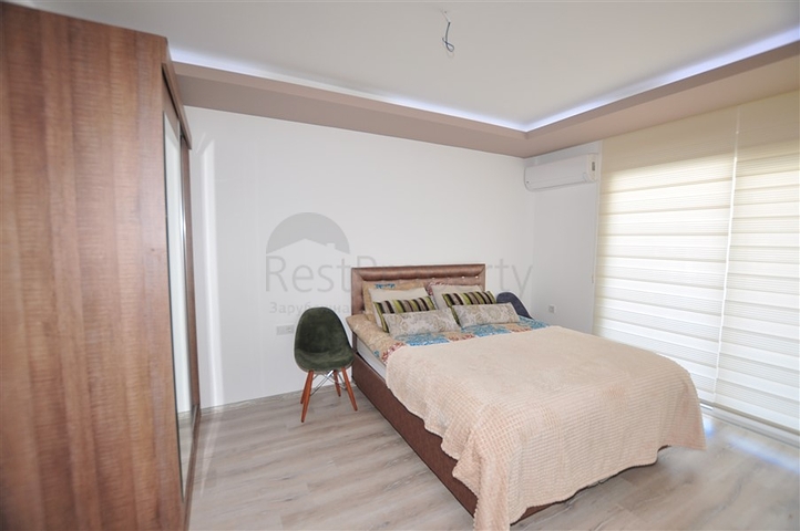 Трехкомнатная квартира с мебелью