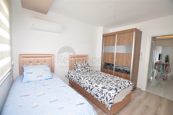 Трехкомнатная квартира с мебелью