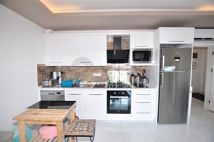 Трехкомнатная квартира с мебелью