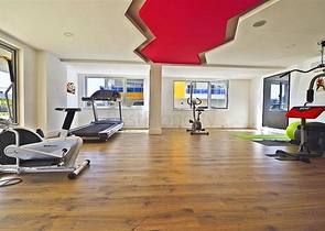 Трехкомнатная квартира с мебелью