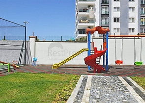 Трехкомнатная квартира с мебелью