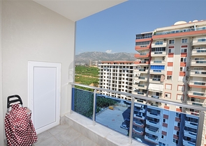 Трехкомнатная квартира с мебелью