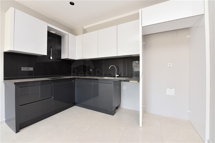 Двухкомнатная квартира в районе Оба