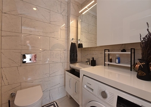 Трехкомнатная квартира с мебелью планировкой 2+1