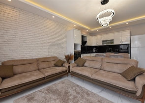 Трехкомнатная квартира с мебелью планировкой 2+1