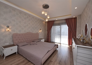 Трехкомнатная квартира с мебелью планировкой 2+1