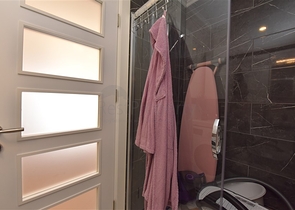 Трехкомнатная квартира с мебелью планировкой 2+1