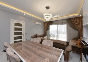 Трехкомнатная квартира с мебелью планировкой 2+1