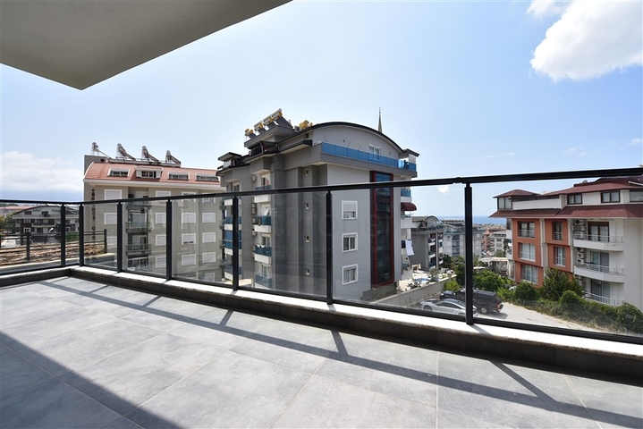 Просторный дуплекс 3+2 в центре Алании