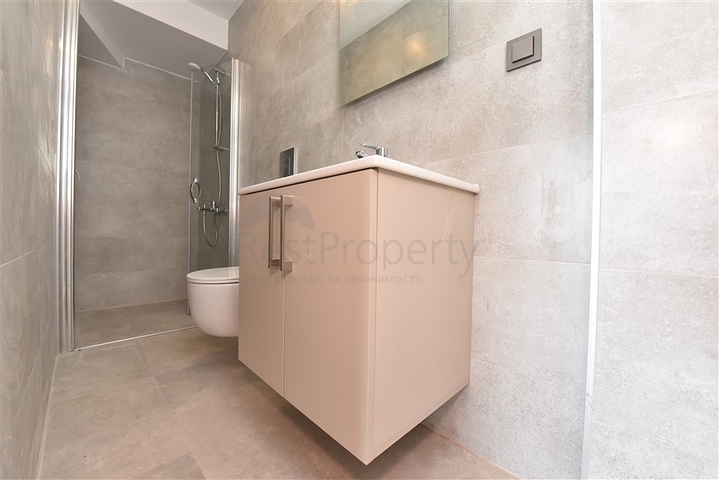 Просторный дуплекс 3+2 в центре Алании