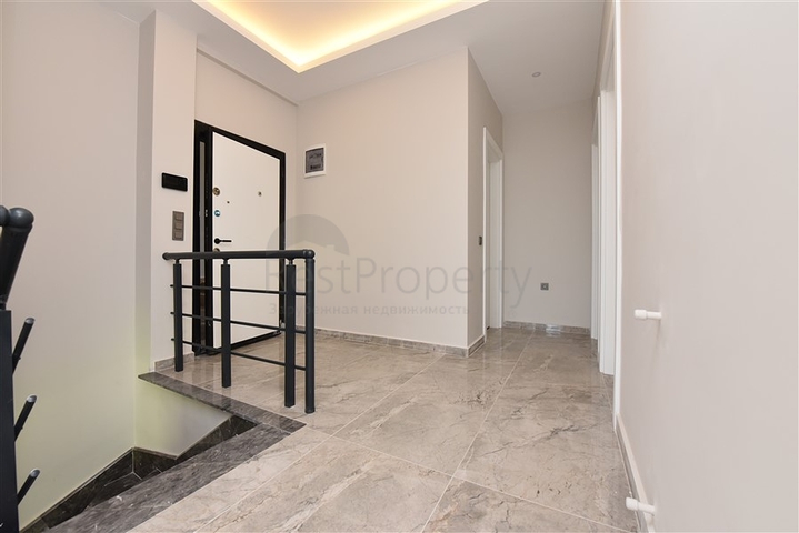 Просторный дуплекс 3+2 в центре Алании