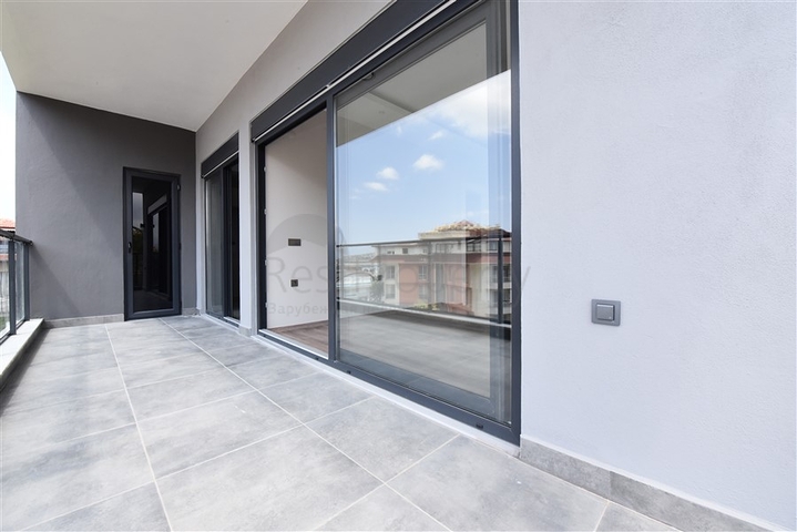 Просторный дуплекс 3+2 в центре Алании