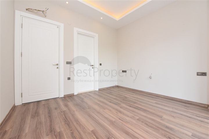 Просторный дуплекс 3+2 в центре Алании