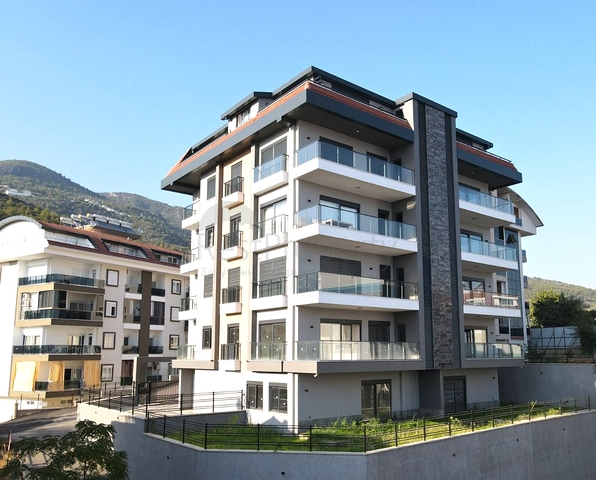 Просторный дуплекс 3+2 в центре Алании