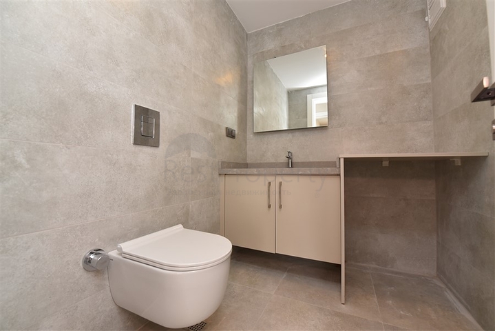 Просторный дуплекс 3+2 в центре Алании