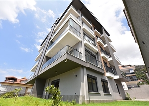 Просторный дуплекс 3+2 в центре Алании