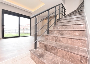 Просторный дуплекс 3+2 в центре Алании