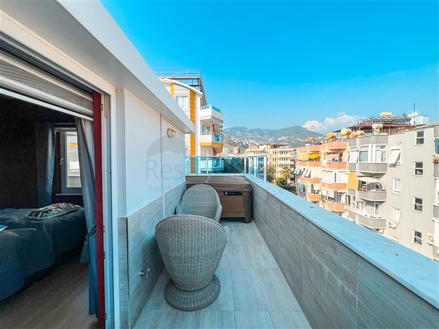 Пентхаус 3+1 в районе Клеопатра