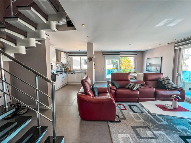 Пентхаус 3+1 в районе Клеопатра