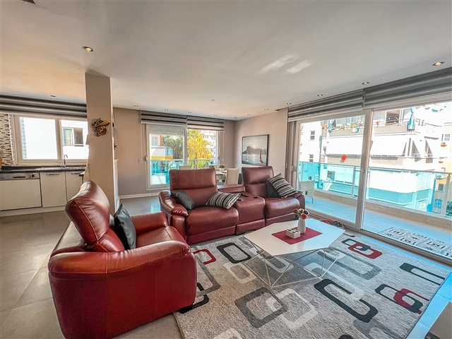 Пентхаус 3+1 в районе Клеопатра