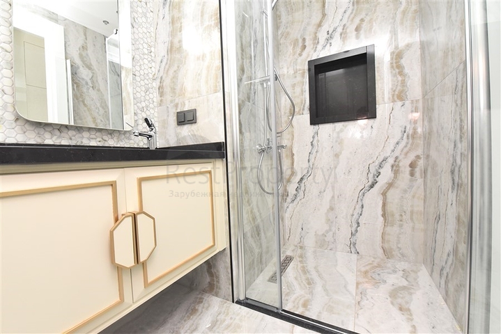 Квартира 1+1 в новом элитном жилом комплексе в 300 м от пляжа Клеопатры 