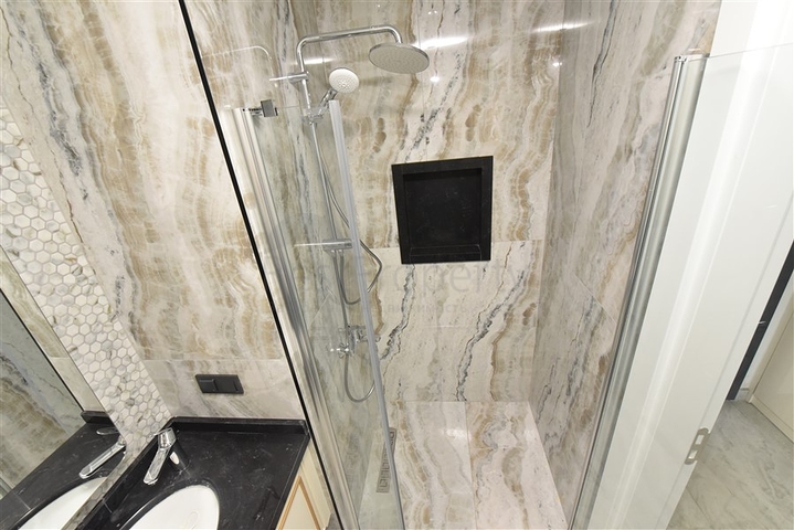 Квартира 1+1 в новом элитном жилом комплексе в 300 м от пляжа Клеопатры 