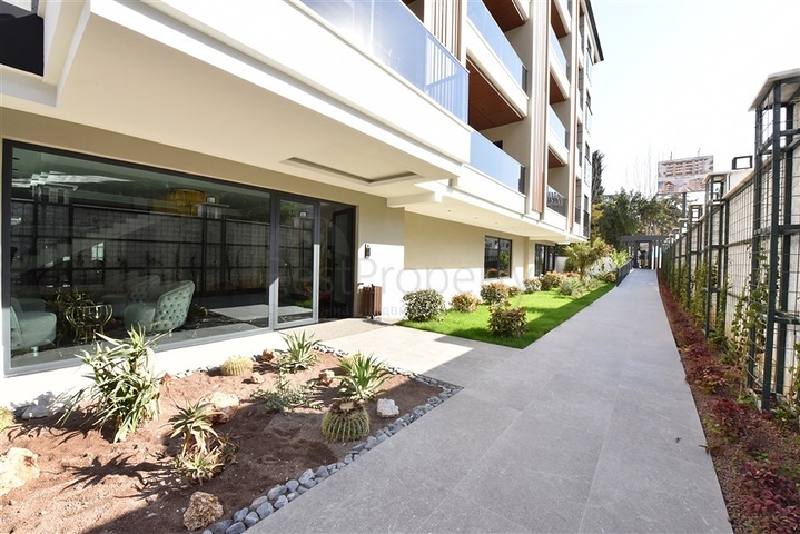 Квартира 1+1 в новом элитном жилом комплексе в 300 м от пляжа Клеопатры 