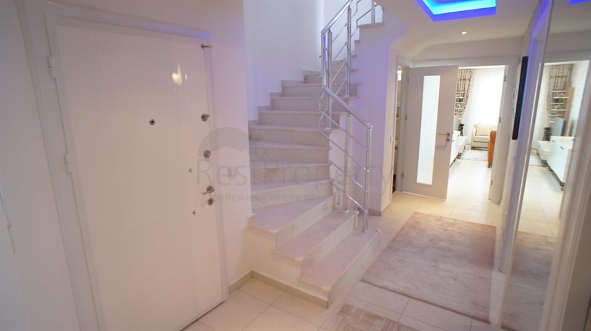 Просторная квартира планировкой 4+1 в районе Авсаллар