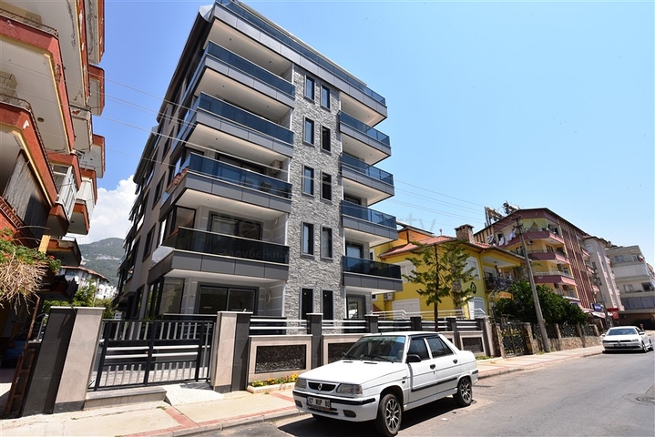 Двухкомнатная квартира в центре Алании