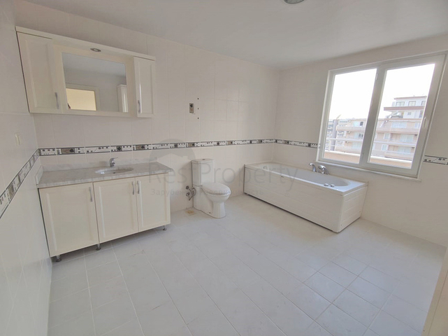 Пятикомнатный пентхаус в Махмутларе 