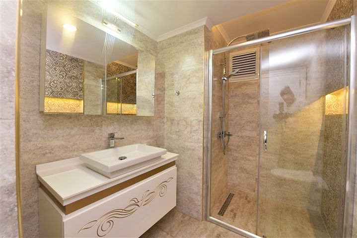 Просторные апартаменты рядом с пляжем Клеопатры