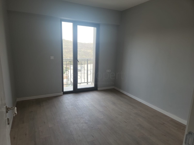 Комфортабельные апартаменты 2+1  в комплексе с видом на озеро и горы в районе Богазичи