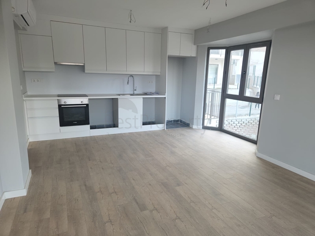 Комфортабельные апартаменты 2+1  в комплексе с видом на озеро и горы в районе Богазичи