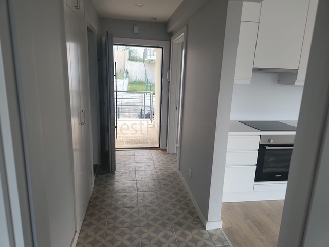 Комфортабельные апартаменты 2+1  в комплексе с видом на озеро и горы в районе Богазичи