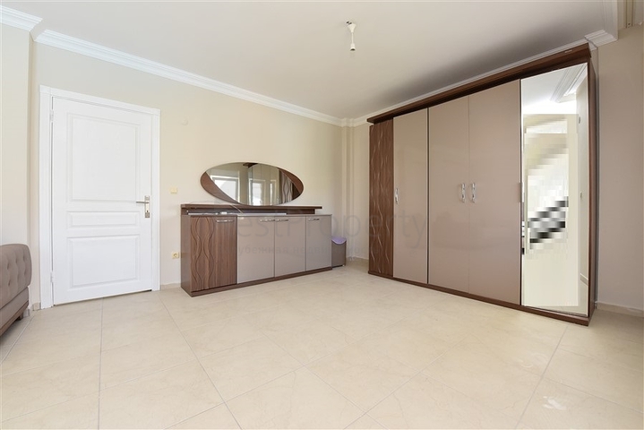 Просторный Дуплекс 3+1 в районе Турклер