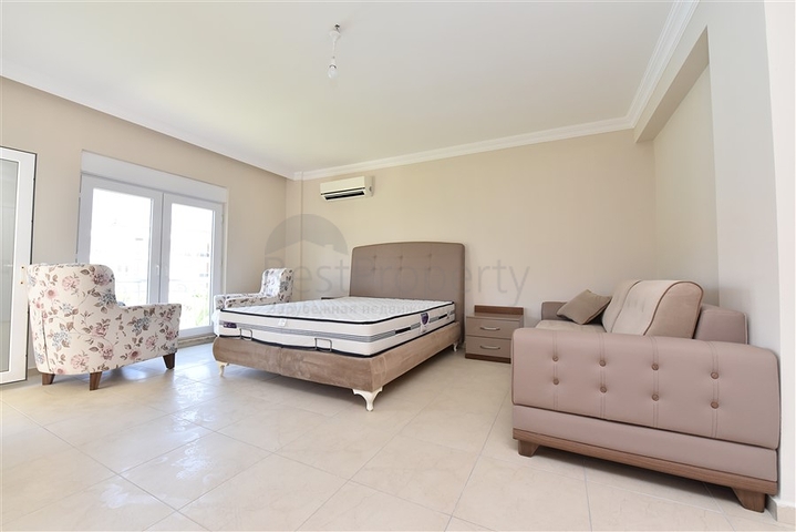 Просторный Дуплекс 3+1 в районе Турклер