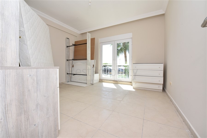 Просторный Дуплекс 3+1 в районе Турклер