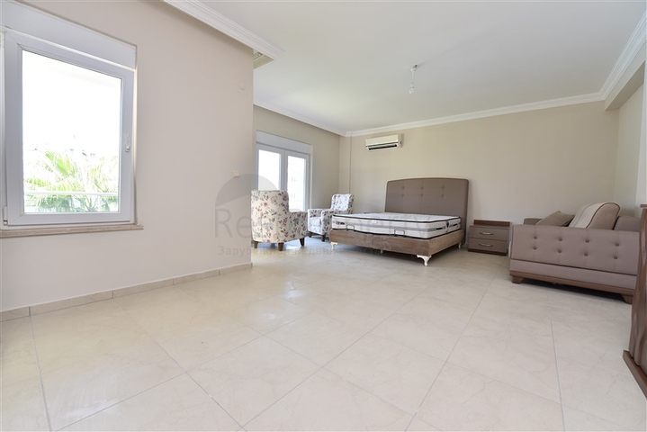 Просторный Дуплекс 3+1 в районе Турклер