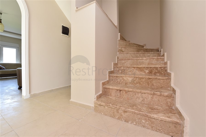 Просторный Дуплекс 3+1 в районе Турклер