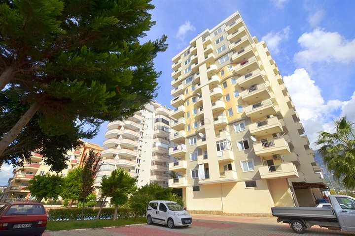 Квартира планировкой 4+1 с отдельной кухней в Махмутларе