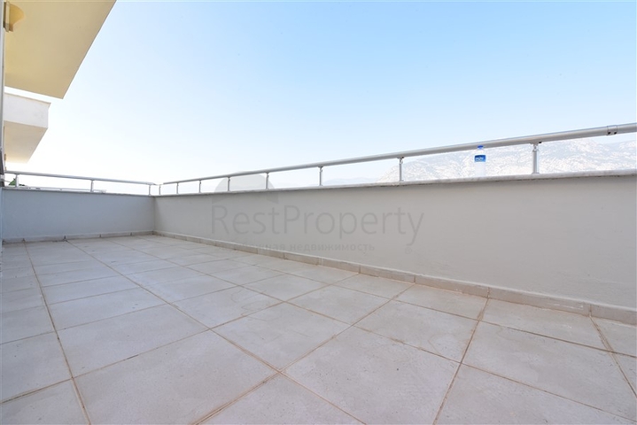 Квартира планировкой 4+1 с отдельной кухней в Махмутларе